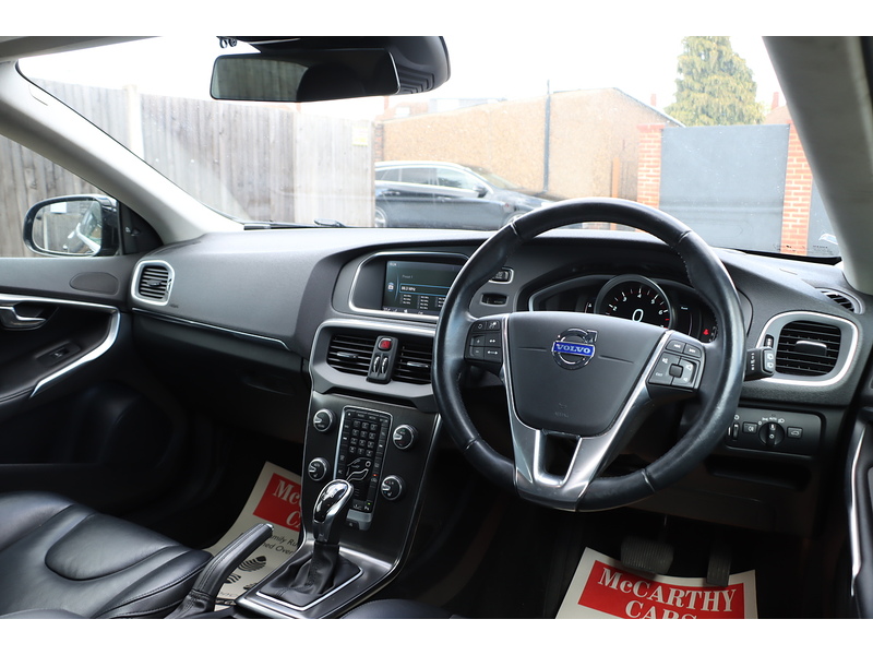 Volvo T4 Se Lux Nav 1.6 Hatchback Automatic Petrol 72-74 Mitcham Road
