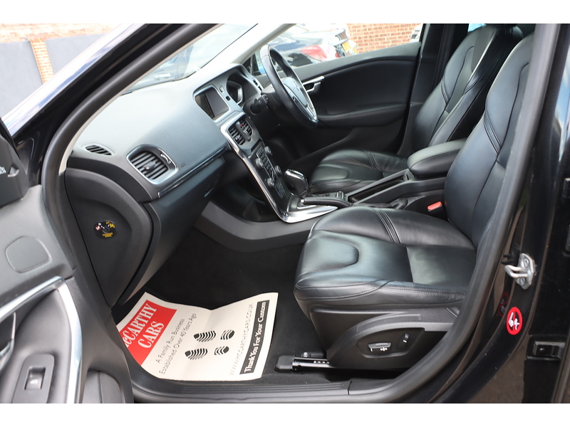 Volvo T4 Se Lux Nav 1.6 Hatchback Automatic Petrol 72-74 Mitcham Road