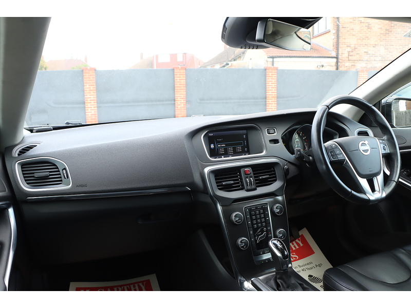 Volvo T4 Se Lux Nav 1.6 Hatchback Automatic Petrol 72-74 Mitcham Road