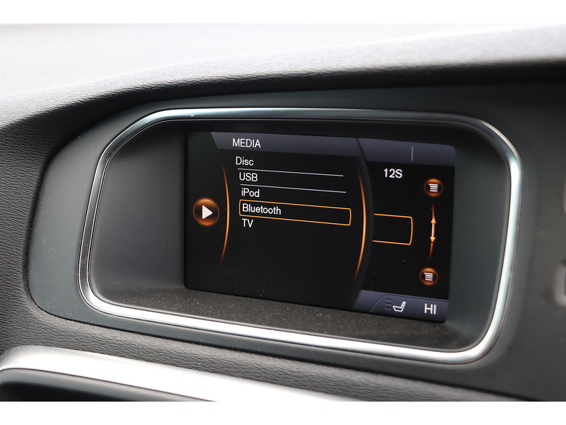 Volvo T4 Se Lux Nav 1.6 Hatchback Automatic Petrol 72-74 Mitcham Road
