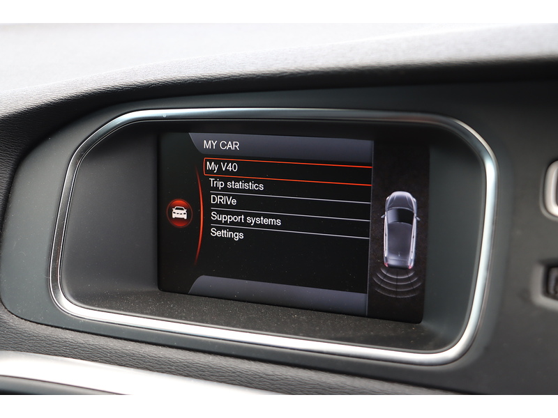 Volvo T4 Se Lux Nav 1.6 Hatchback Automatic Petrol 72-74 Mitcham Road