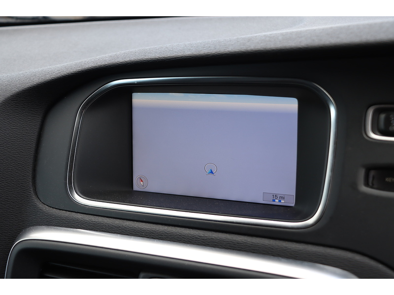 Volvo T4 Se Lux Nav 1.6 Hatchback Automatic Petrol 72-74 Mitcham Road