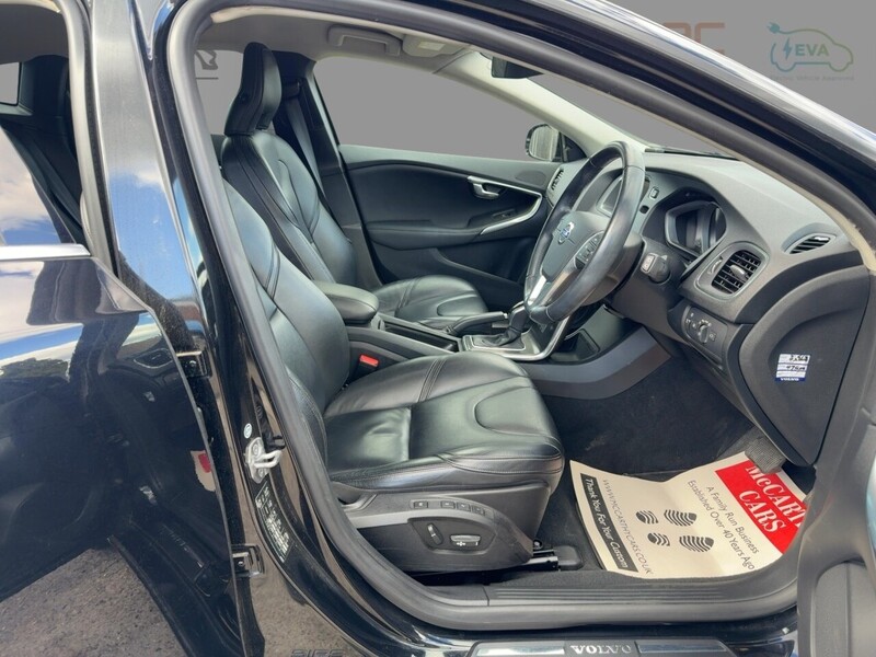 Volvo T4 Se Lux Nav 1.6 Hatchback Automatic Petrol 72-74 Mitcham Road