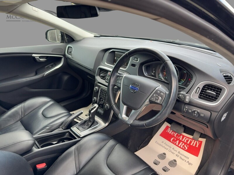 Volvo T4 Se Lux Nav 1.6 Hatchback Automatic Petrol 72-74 Mitcham Road