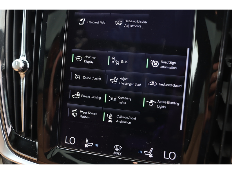 Volvo V90 2.0 T6 AWD Inscription, 320PS twincharged petrol, 8-speed Geartronic Auto Estate PAN ROOF VERY HIGH SPEC 72-74 Mitcham Road