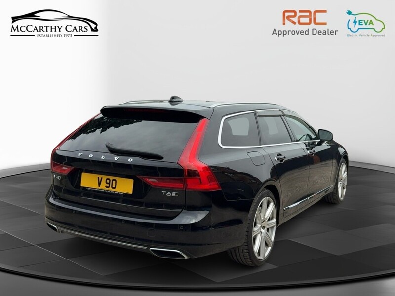 Volvo V90 2.0 T6 AWD Inscription, 320PS twincharged petrol, 8-speed Geartronic Auto Estate PAN ROOF VERY HIGH SPEC 72-74 Mitcham Road