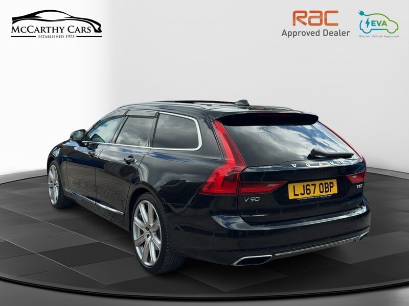 Volvo V90 2.0 T6 AWD Inscription, 320PS twincharged petrol, 8-speed Geartronic Auto Estate PAN ROOF VERY HIGH SPEC 72-74 Mitcham Road