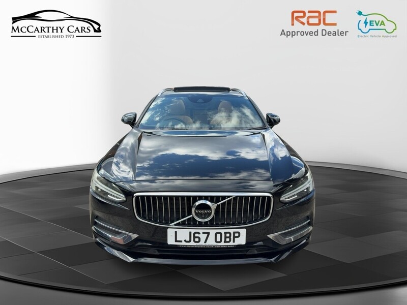 Volvo V90 2.0 T6 AWD Inscription, 320PS twincharged petrol, 8-speed Geartronic Auto Estate PAN ROOF VERY HIGH SPEC 72-74 Mitcham Road