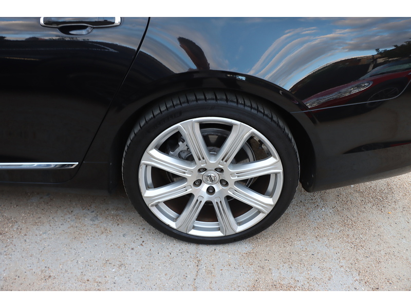 Volvo V90 2.0 T6 AWD Inscription, 320PS twincharged petrol, 8-speed Geartronic Auto Estate PAN ROOF VERY HIGH SPEC 72-74 Mitcham Road