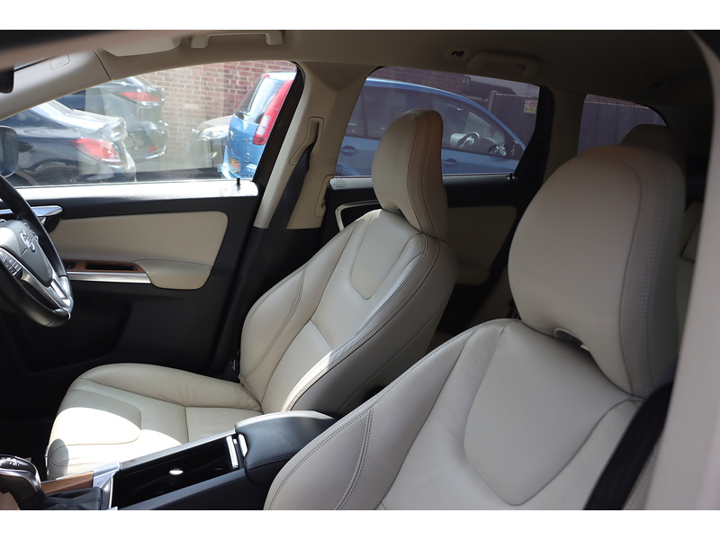 Volvo T5 Se 2.0 Estate Automatic Petrol 72-74 Mitcham Road
