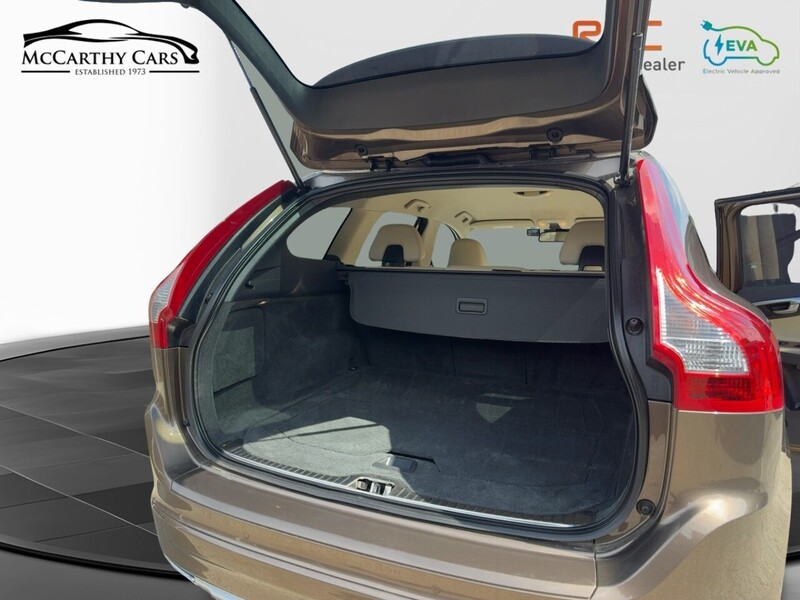Volvo T5 Se 2.0 Estate Automatic Petrol 72-74 Mitcham Road