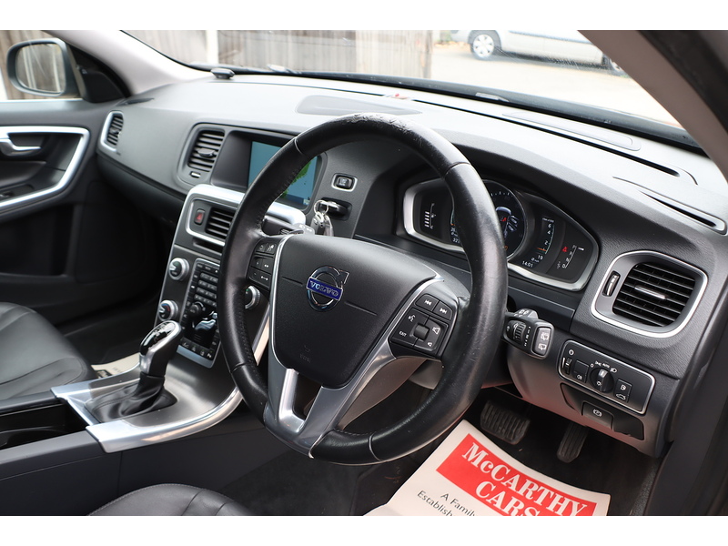 Volvo 2.0 T5 [245] SE LUX ESTATE 5 DOOR PETROL AUTO NO ULEZ CHARGE 72-74 Mitcham Road