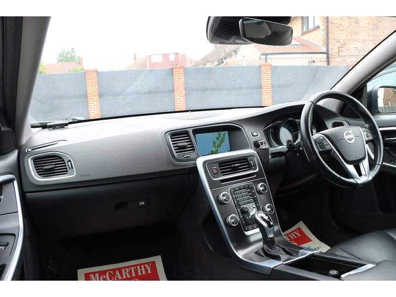 Volvo 2.0 T5 [245] SE LUX ESTATE 5 DOOR PETROL AUTO NO ULEZ CHARGE 72-74 Mitcham Road
