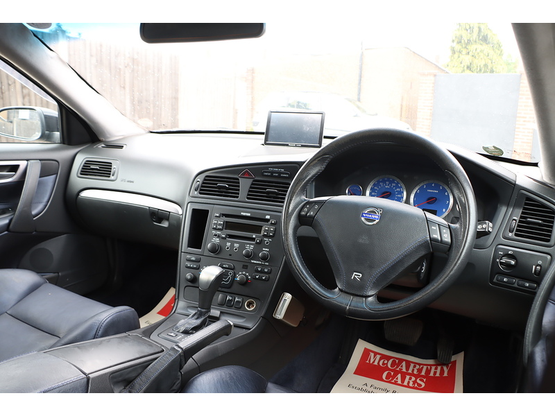 Volvo Volvo V70 R 2.5T AWD 300BHP Auto Estate - Just 42,000 Miles 72-74 Mitcham Road