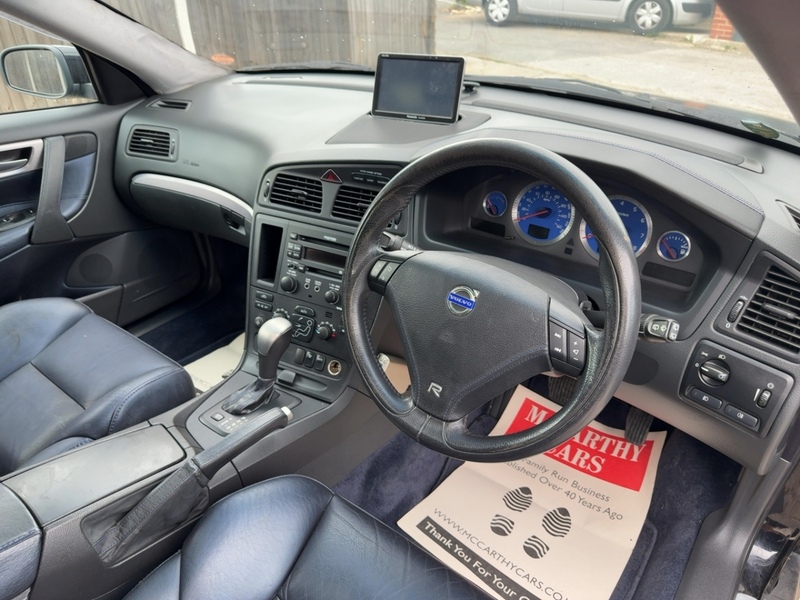 Volvo Volvo V70 R 2.5T AWD 300BHP Auto Estate - Just 42,000 Miles 72-74 Mitcham Road