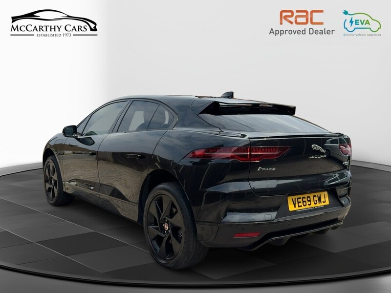 Jaguar 400 90KWH SE SUV 5DR ELECTRIC 4WD AUTO PAN ROOF HEATED SEATS SATNAV BLUETOOTH APPLE CARPLAY REAR CAMERA PARKING AIDS JUST 2 OWNERS ONLY 50000 MILES SH 72-74 Mitcham Road