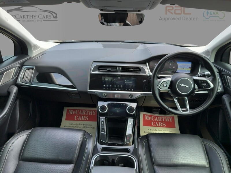 Jaguar 400 90KWH SE SUV 5DR ELECTRIC 4WD AUTO PAN ROOF HEATED SEATS SATNAV BLUETOOTH APPLE CARPLAY REAR CAMERA PARKING AIDS JUST 2 OWNERS ONLY 50000 MILES SH 72-74 Mitcham Road