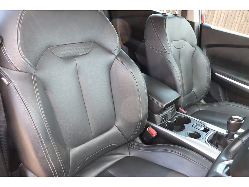 Renault 1.3 TCE GT LINE SUV 5DR PETROL MANUAL PAN ROOF HEATED SEATS SATNAV BLUETOOTH DAB STEREO APPLE CARPLAY REAR CAMERA PARKING AIDS 2 OWNERS 52000 MILES SH 72-74 Mitcham Road