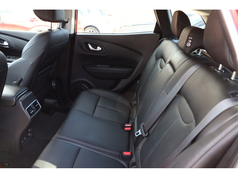 Renault 1.3 TCE GT LINE SUV 5DR PETROL MANUAL PAN ROOF HEATED SEATS SATNAV BLUETOOTH DAB STEREO APPLE CARPLAY REAR CAMERA PARKING AIDS 2 OWNERS 52000 MILES SH 72-74 Mitcham Road