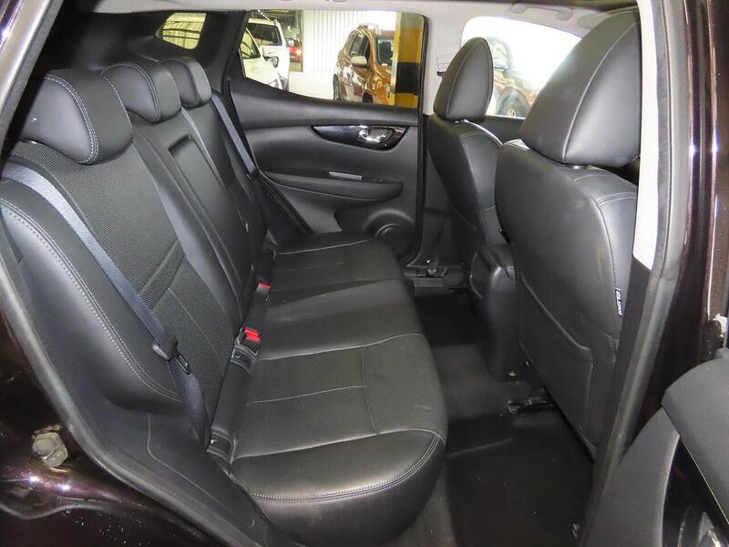 Nissan 1.2 DIG-T TEKNA SUV 5DR PETROL XTRON 2WD AUTO SATNAV HEATED SEATS BLUETOOTH DAB RADIO CD PLAYER PARKING AIDS 60000 MILES FSH 5 SERVICES NO ULEZ CHARGE 72-74 Mitcham Road