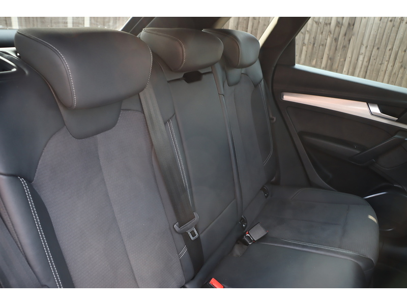 Audi 2.0 TDI 40 S LINE SUV 5DR DIESEL S TRONIC QUATTRO AUTO HEATED SEATS SATNAV BLUETOOTH DAB RADIO APPLE CARPLAY REAR CAMERA PARKING AIDS JUST 1 OWNER FSH 72-74 Mitcham Road