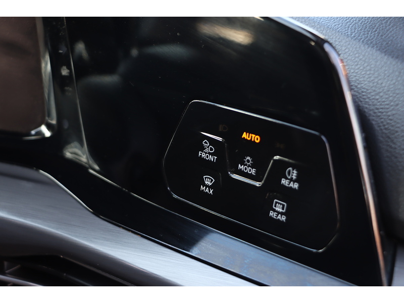 Volkswagen 1.5 TSI STYLE HATCHBACK 5DR PETROL MANUAL SAT NAV BLUETOOTH DAB STEREO PARKING AIDS JUST 2 OWNERS SAME OWNER FOR 3 YEARS 60000 MILES SH NO ULEZ CHARGE 72-74 Mitcham Road