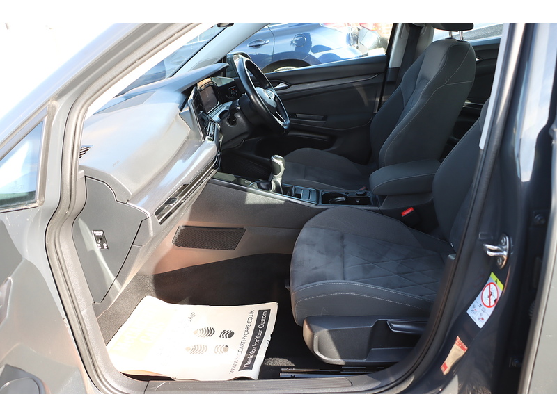 Volkswagen 1.5 TSI STYLE HATCHBACK 5DR PETROL MANUAL SAT NAV BLUETOOTH DAB STEREO PARKING AIDS JUST 2 OWNERS SAME OWNER FOR 3 YEARS 60000 MILES SH NO ULEZ CHARGE 72-74 Mitcham Road