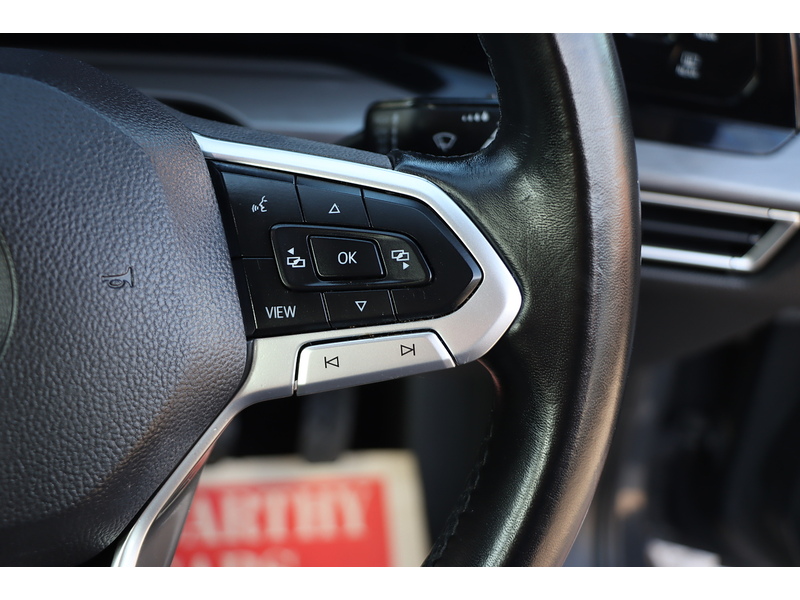 Volkswagen 1.5 TSI STYLE HATCHBACK 5DR PETROL MANUAL SAT NAV BLUETOOTH DAB STEREO PARKING AIDS JUST 2 OWNERS SAME OWNER FOR 3 YEARS 60000 MILES SH NO ULEZ CHARGE 72-74 Mitcham Road