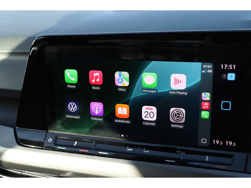 Volkswagen 1.5 TSI STYLE HATCHBACK 5DR PETROL MANUAL SAT NAV BLUETOOTH DAB STEREO PARKING AIDS JUST 2 OWNERS SAME OWNER FOR 3 YEARS 60000 MILES SH NO ULEZ CHARGE 72-74 Mitcham Road