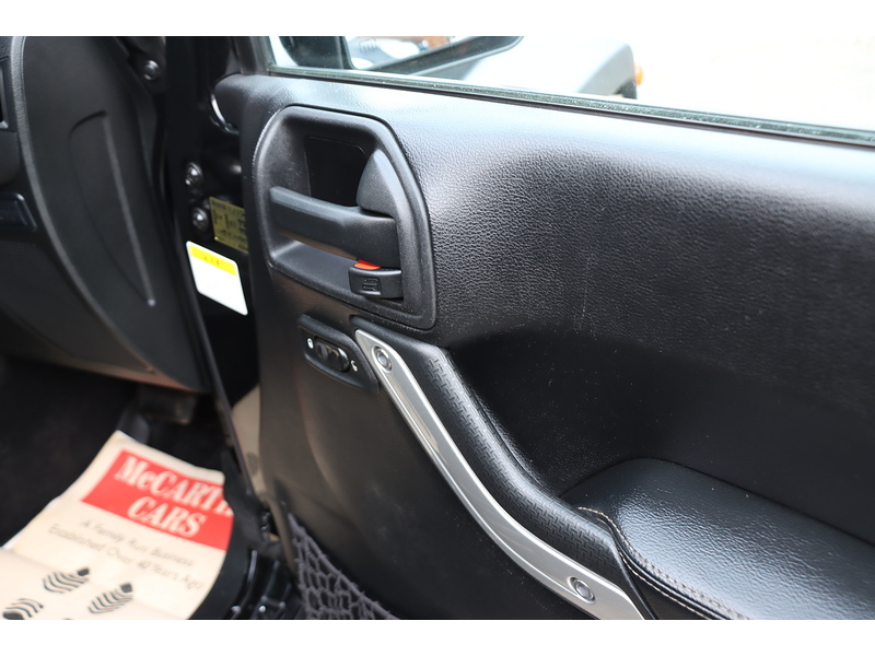 Jeep V6 Rubicon Unlimited 3600 5dr SUV AUTOMATIC Petrol 72-74 Mitcham Road
