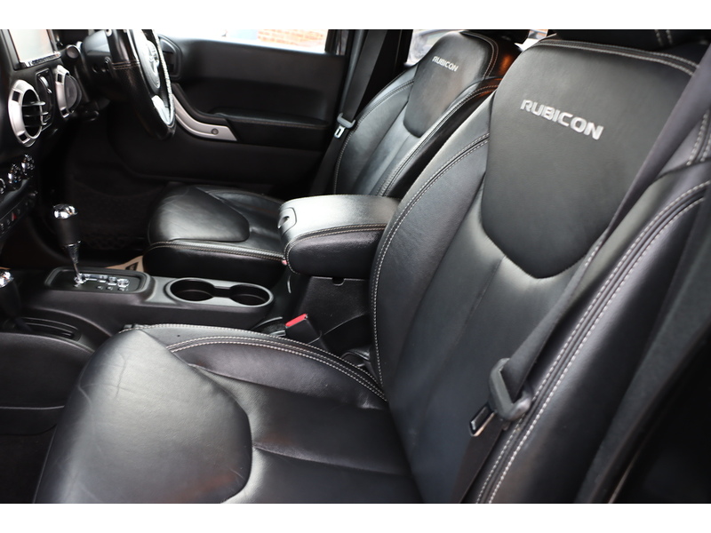 Jeep V6 Rubicon Unlimited 3600 5dr SUV AUTOMATIC Petrol 72-74 Mitcham Road
