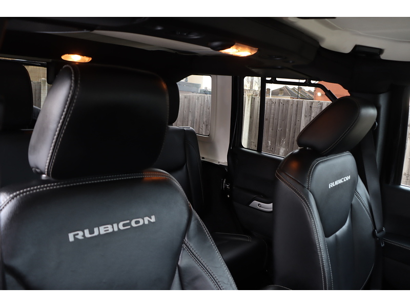 Jeep V6 Rubicon Unlimited 3600 5dr SUV AUTOMATIC Petrol 72-74 Mitcham Road