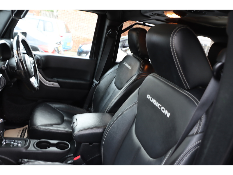 Jeep V6 Rubicon Unlimited 3600 5dr SUV AUTOMATIC Petrol 72-74 Mitcham Road