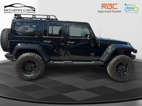 Jeep 3.8 V6 Sahara Unlimited 3800 5dr SUV AUTOMATIC Petrol
