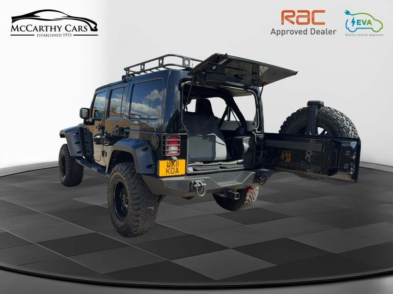 Jeep V6 Sahara Unlimited 3800 5dr SUV AUTOMATIC Petrol 72-74 Mitcham Road