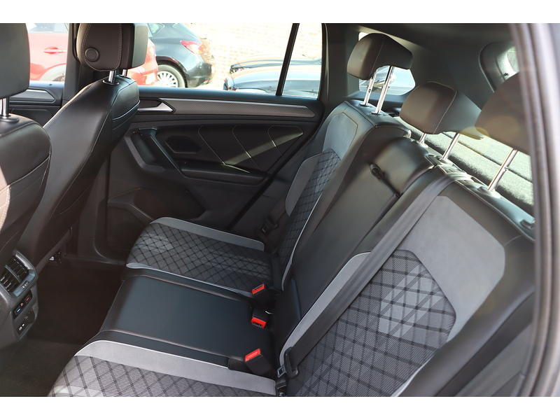 Volkswagen 1.5 TSI R-LINE SUV 5DR PETROL DSG AUTO HEATED SEATS SAT NAV BLUETOOTH DAB STEREO APPLE CARPLAY PARKING AIDS JUST 1 OWNER FROM NEW ONLY 40000 MILES FSH 72-74 Mitcham Road