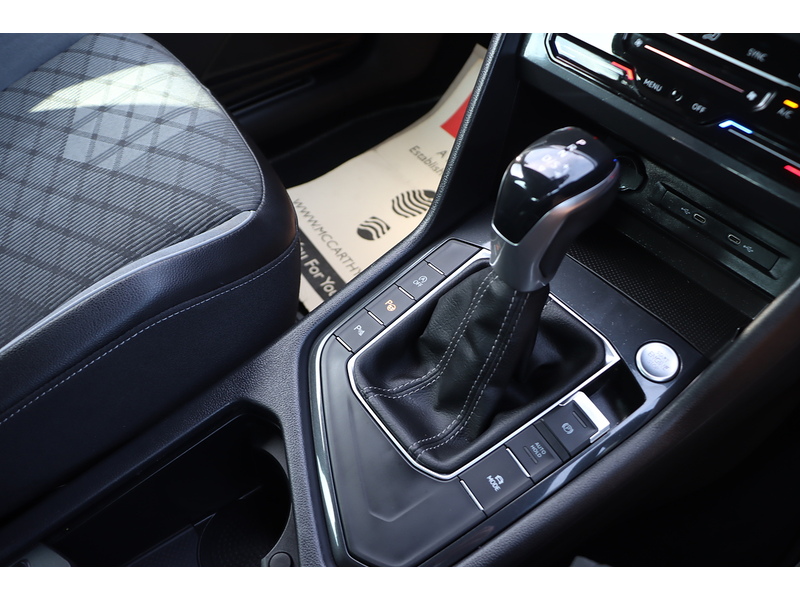 Volkswagen 1.5 TSI R-LINE SUV 5DR PETROL DSG AUTO HEATED SEATS SAT NAV BLUETOOTH DAB STEREO APPLE CARPLAY PARKING AIDS JUST 1 OWNER FROM NEW ONLY 40000 MILES FSH 72-74 Mitcham Road