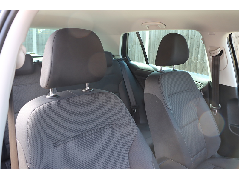 Volkswagen 1.5 TSI EVO MATCH HATCHBACK 5DR PETROL DSG AUTO SAT NAV BLUETOOTH DAB STEREO USB INPUT APPLE CARPLAY PARKING AIDS ONLY 13000 MILES FSH NO ULEZ CHARGE 72-74 Mitcham Road