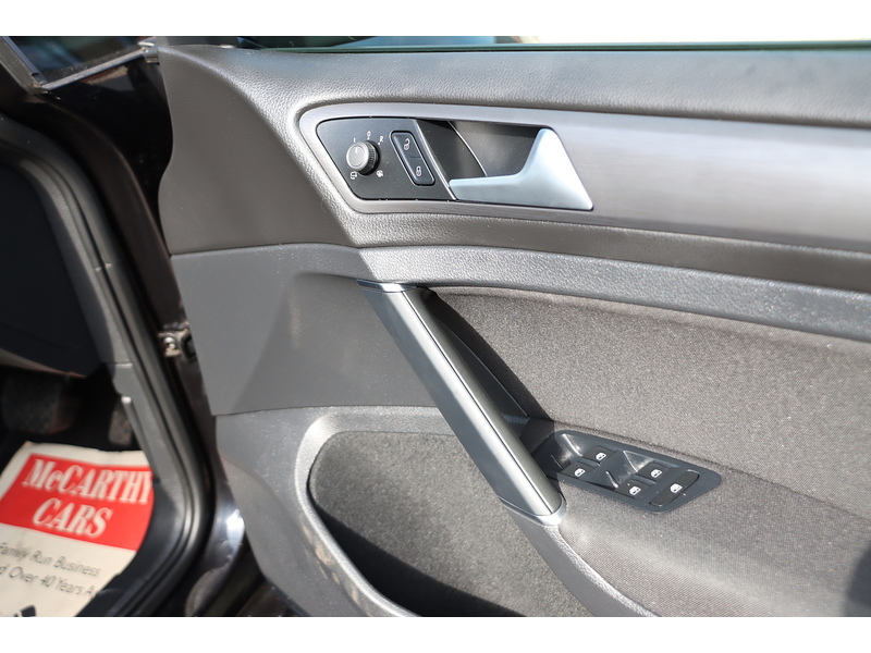 Volkswagen 1.5 TSI EVO MATCH HATCHBACK 5DR PETROL DSG AUTO SAT NAV BLUETOOTH DAB STEREO USB INPUT APPLE CARPLAY PARKING AIDS ONLY 13000 MILES FSH NO ULEZ CHARGE 72-74 Mitcham Road