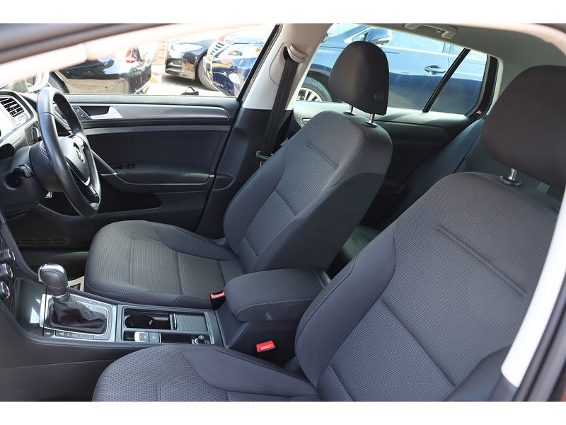 Volkswagen 1.5 TSI EVO MATCH HATCHBACK 5DR PETROL DSG AUTO SAT NAV BLUETOOTH DAB STEREO USB INPUT APPLE CARPLAY PARKING AIDS ONLY 13000 MILES FSH NO ULEZ CHARGE 72-74 Mitcham Road