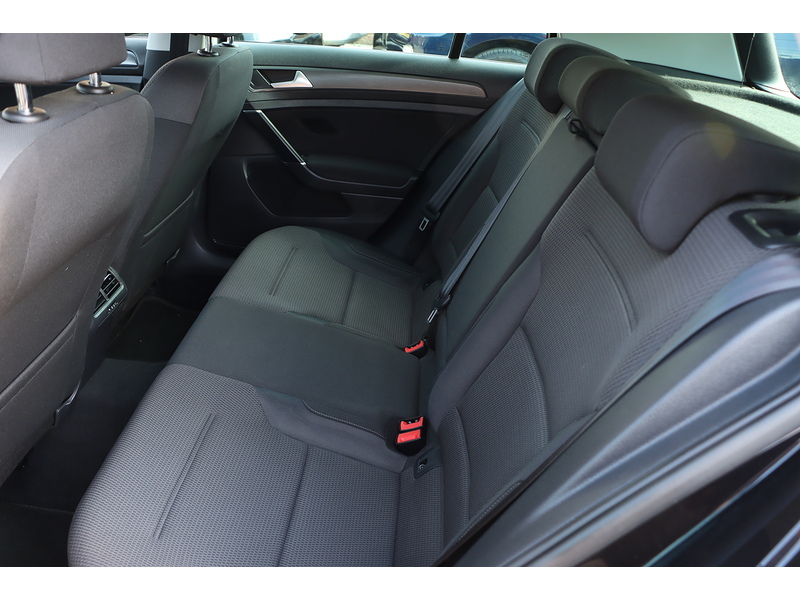 Volkswagen 1.5 TSI EVO MATCH HATCHBACK 5DR PETROL DSG AUTO SAT NAV BLUETOOTH DAB STEREO USB INPUT APPLE CARPLAY PARKING AIDS ONLY 13000 MILES FSH NO ULEZ CHARGE 72-74 Mitcham Road