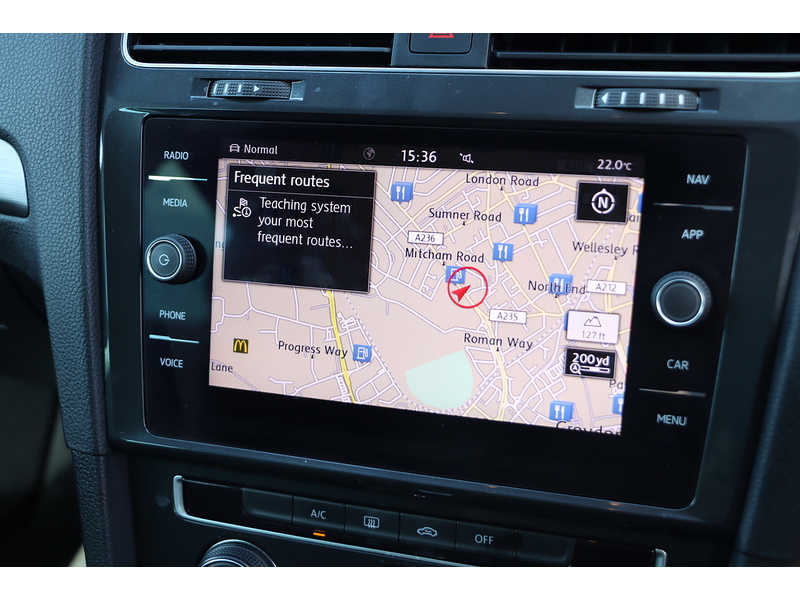 Volkswagen 1.5 TSI EVO MATCH HATCHBACK 5DR PETROL DSG AUTO SAT NAV BLUETOOTH DAB STEREO USB INPUT APPLE CARPLAY PARKING AIDS ONLY 13000 MILES FSH NO ULEZ CHARGE 72-74 Mitcham Road