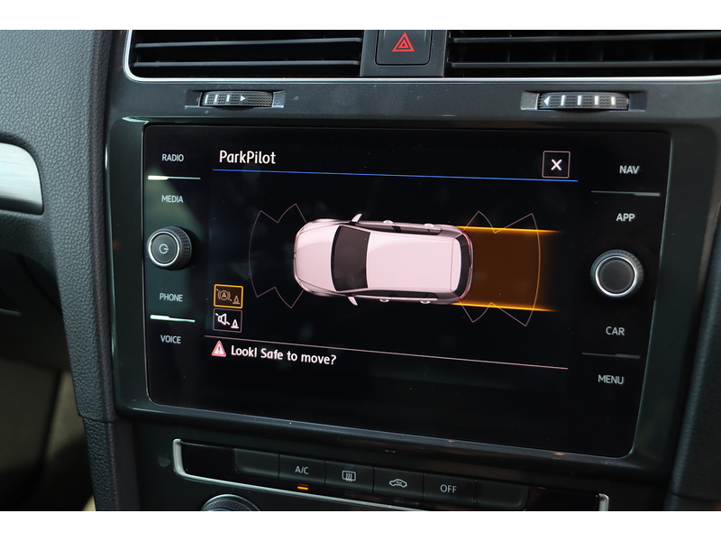 Volkswagen 1.5 TSI EVO MATCH HATCHBACK 5DR PETROL DSG AUTO SAT NAV BLUETOOTH DAB STEREO USB INPUT APPLE CARPLAY PARKING AIDS ONLY 13000 MILES FSH NO ULEZ CHARGE 72-74 Mitcham Road