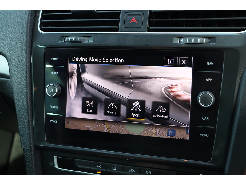 Volkswagen 1.5 TSI EVO MATCH HATCHBACK 5DR PETROL DSG AUTO SAT NAV BLUETOOTH DAB STEREO USB INPUT APPLE CARPLAY PARKING AIDS ONLY 13000 MILES FSH NO ULEZ CHARGE 72-74 Mitcham Road