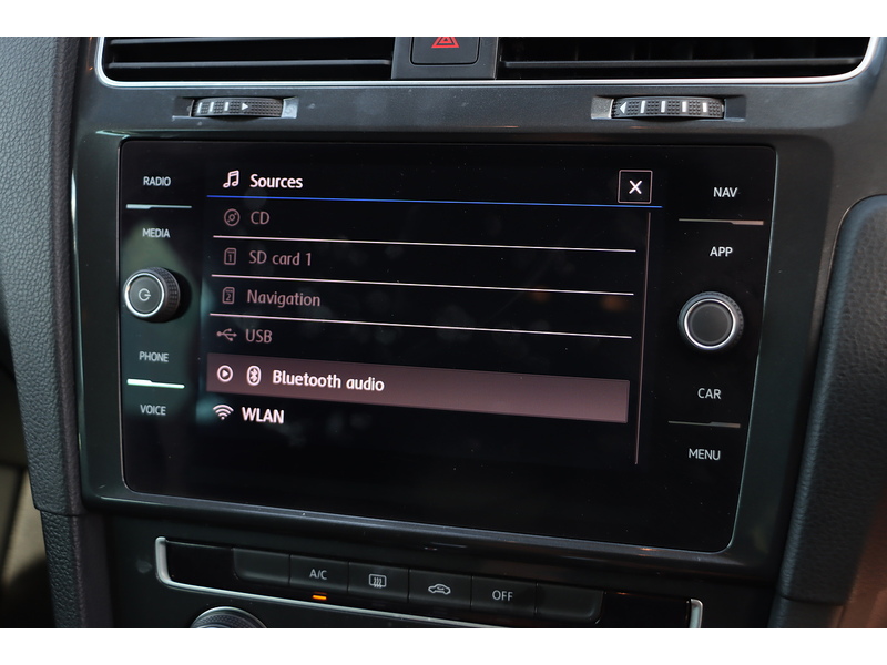 Volkswagen 1.5 TSI EVO MATCH HATCHBACK 5DR PETROL DSG AUTO SAT NAV BLUETOOTH DAB STEREO USB INPUT APPLE CARPLAY PARKING AIDS ONLY 13000 MILES FSH NO ULEZ CHARGE 72-74 Mitcham Road