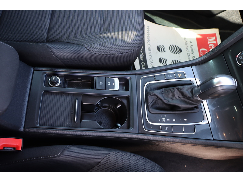 Volkswagen 1.5 TSI EVO MATCH HATCHBACK 5DR PETROL DSG AUTO SAT NAV BLUETOOTH DAB STEREO USB INPUT APPLE CARPLAY PARKING AIDS ONLY 13000 MILES FSH NO ULEZ CHARGE 72-74 Mitcham Road