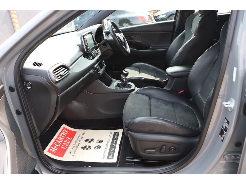 Hyundai 2.0 T-GDI N PERFORMANCE FASTBACK 5DR PETROL MANUAL HEATED SEATS SATNAV BLUETOOTH DAB RADIO APPLE CARPLAY REAR CAMERA PARKING AIDS ONLY 59000 MILES FSH 72-74 Mitcham Road