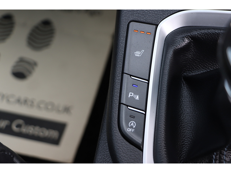 Hyundai 2.0 T-GDI N PERFORMANCE FASTBACK 5DR PETROL MANUAL HEATED SEATS SATNAV BLUETOOTH DAB RADIO APPLE CARPLAY REAR CAMERA PARKING AIDS ONLY 59000 MILES FSH 72-74 Mitcham Road