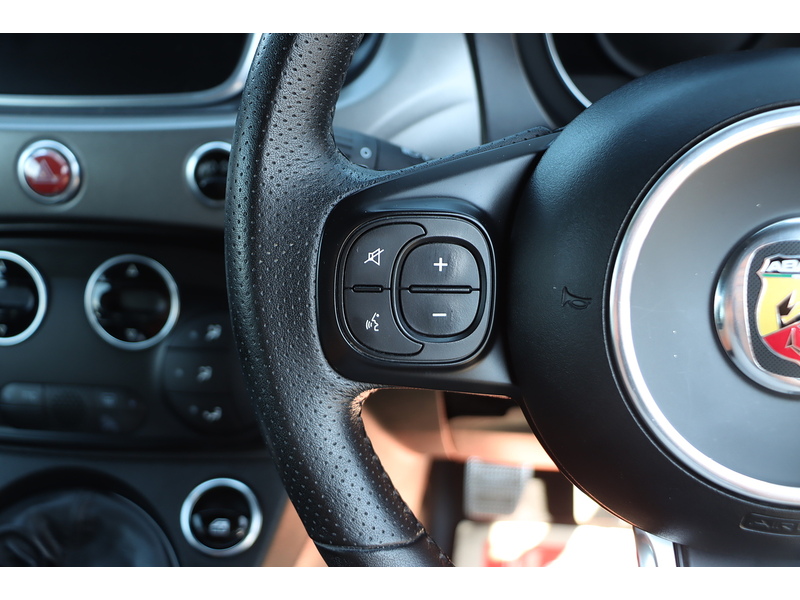 Abarth 1.4 T-JET TURISMO CABRIO 2DR PETROL MANUAL SAT NAV BLUETOOTH DAB STEREO APPLE CARPLAY PARKING AIDS SAME OWNER FOR 4 YEARS 70000 MILES FSH 6 SERVICES 72-74 Mitcham Road