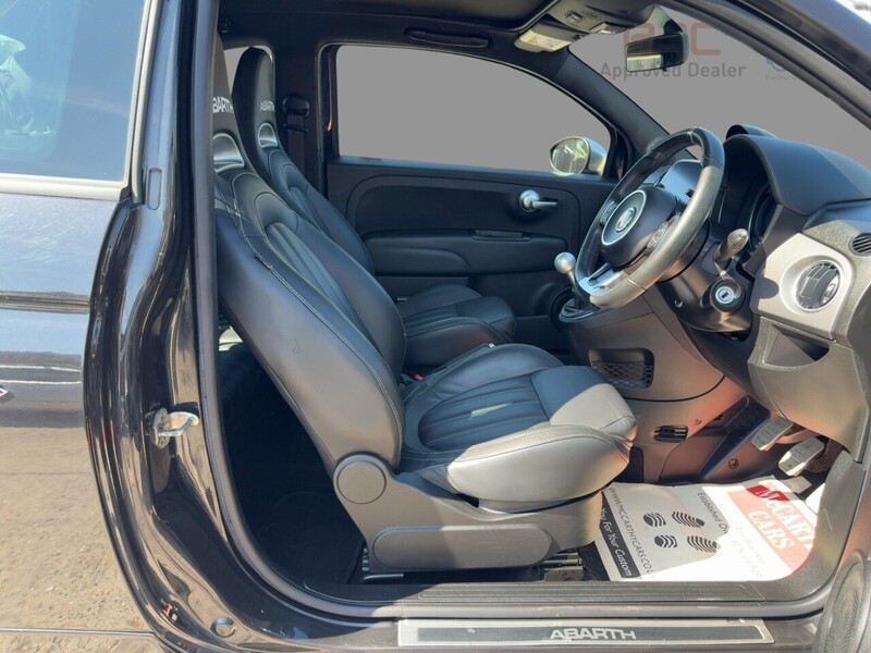 Abarth 1.4 T-JET TURISMO CABRIO 2DR PETROL MANUAL SAT NAV BLUETOOTH DAB STEREO APPLE CARPLAY PARKING AIDS SAME OWNER FOR 4 YEARS 70000 MILES FSH 6 SERVICES 72-74 Mitcham Road